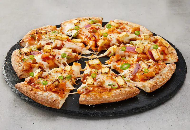 pundabi chicken tikka pizza